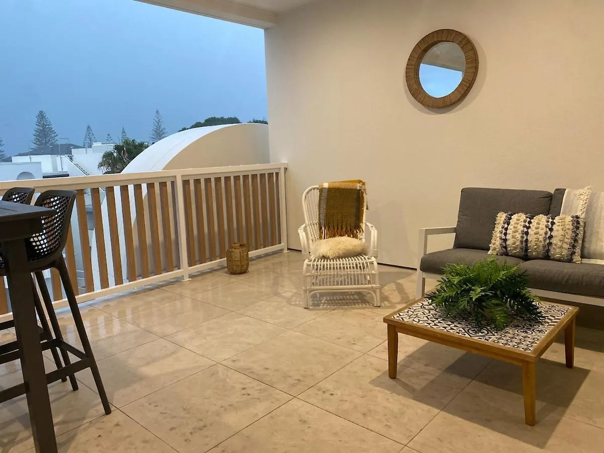 Villa Alysea At Runaway Bay Gold Coast