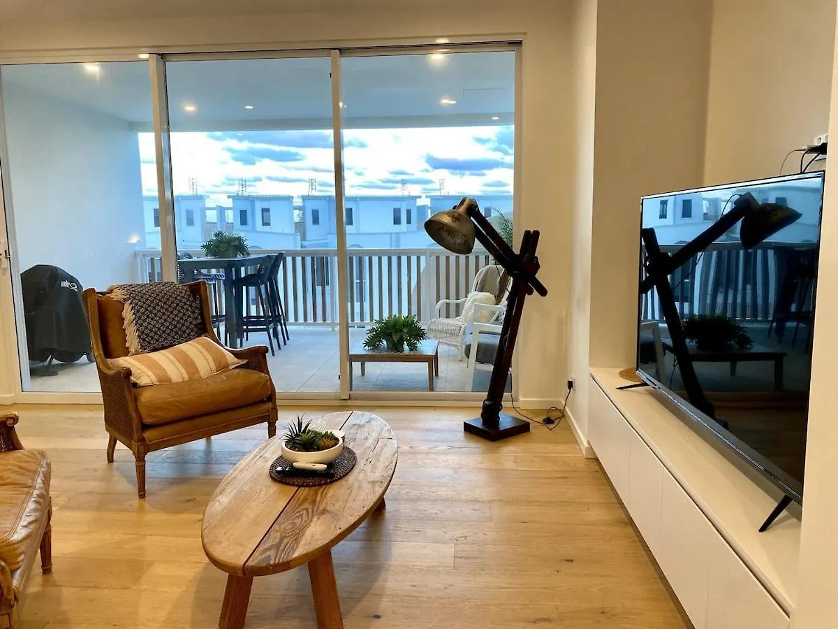 Villa Alysea At Runaway Bay Gold Coast