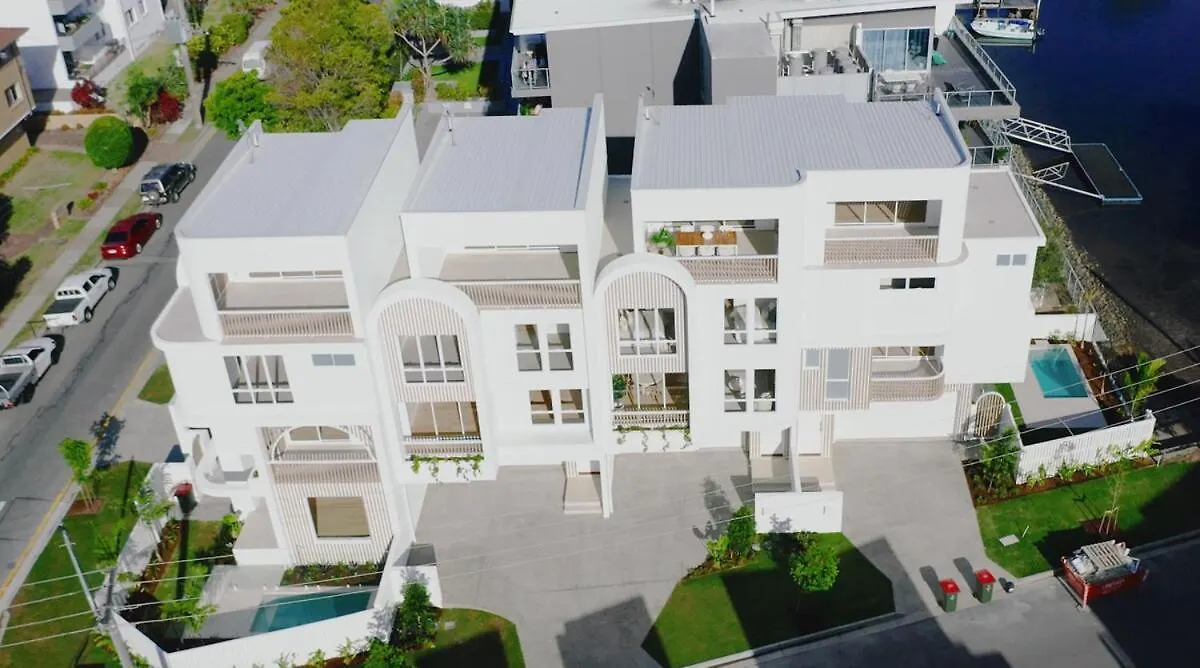 Villa Alysea At Runaway Bay Gold Coast Australia