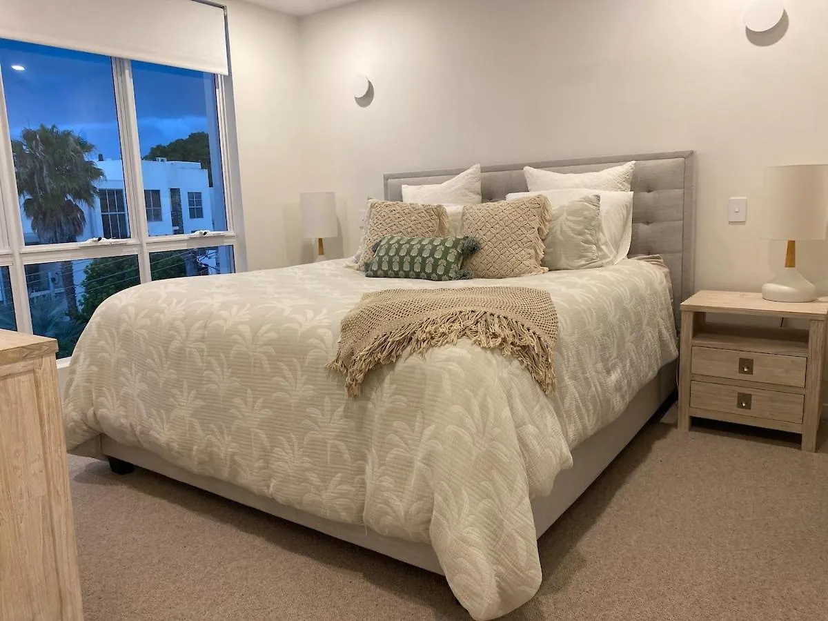Villa Alysea At Runaway Bay Gold Coast