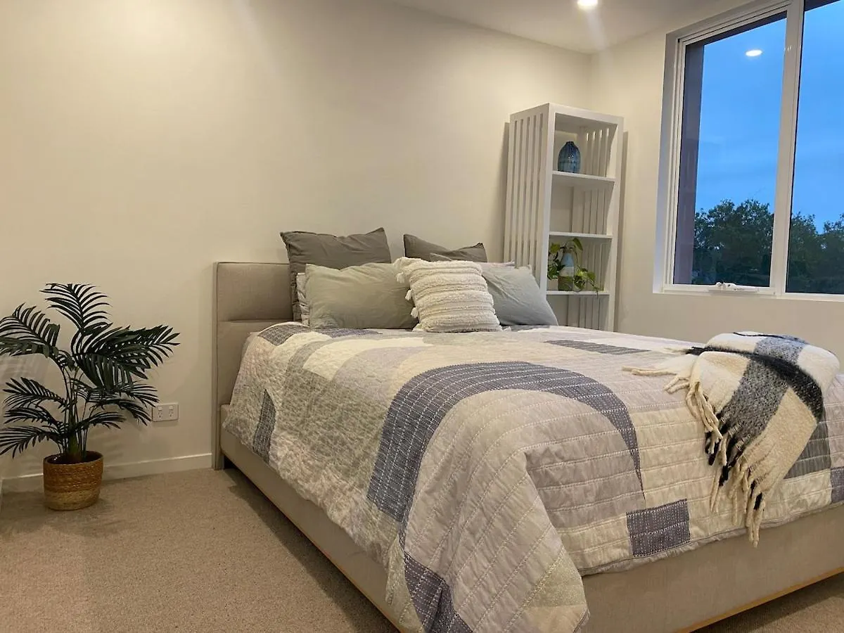 Villa Alysea At Runaway Bay Gold Coast 0*,