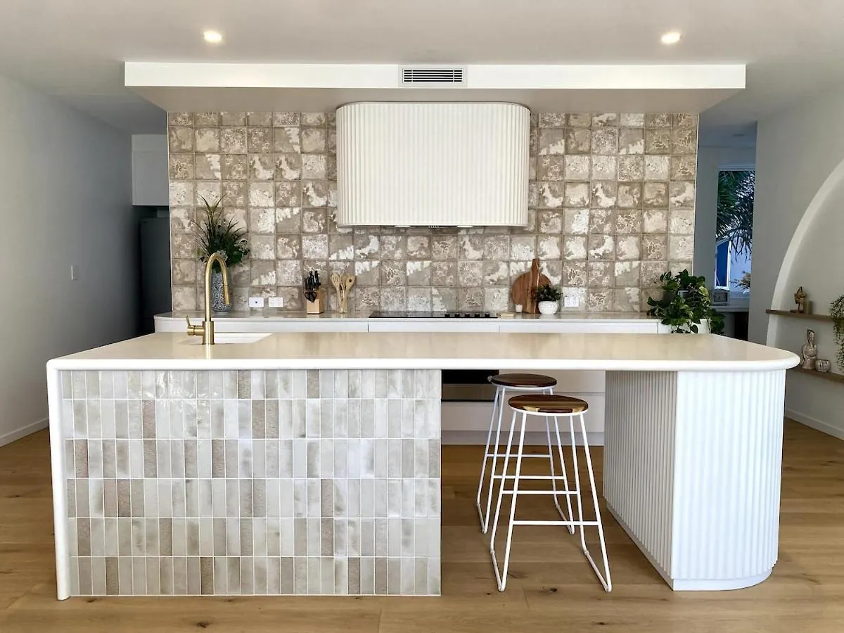 Villa Alysea At Runaway Bay Gold Coast