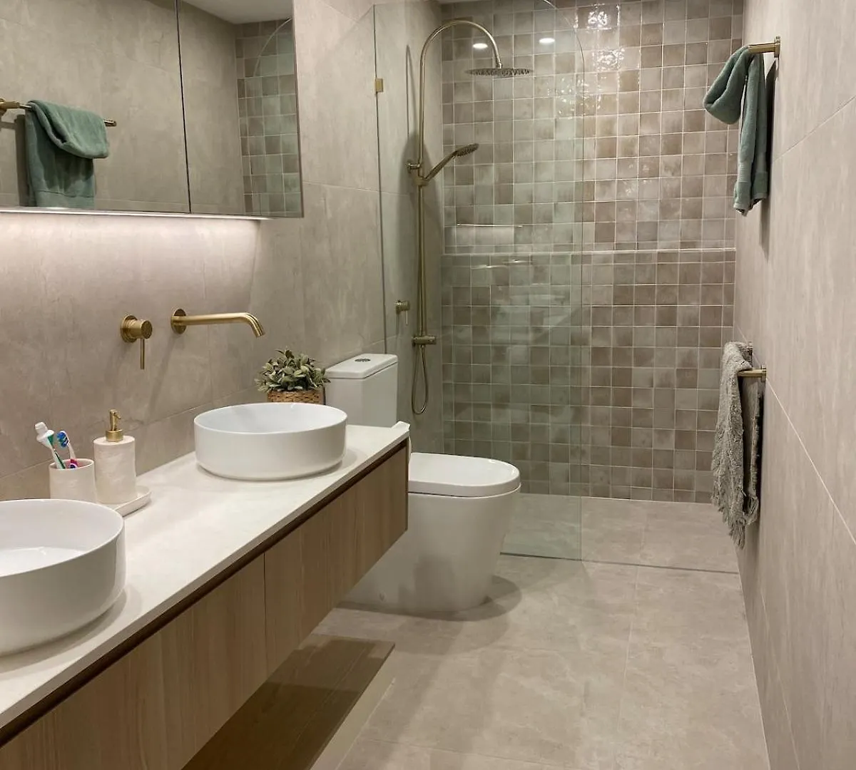 Villa Alysea At Runaway Bay Gold Coast